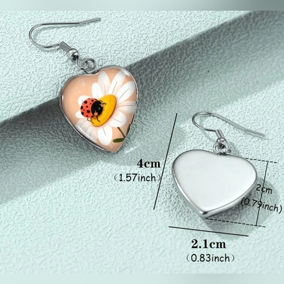 2/30$ Or 3/$35 NEW Heart-Shaped Ladybug Pink FlowerCrystal Glass Earrings(#0179) - Picture 2 of 5